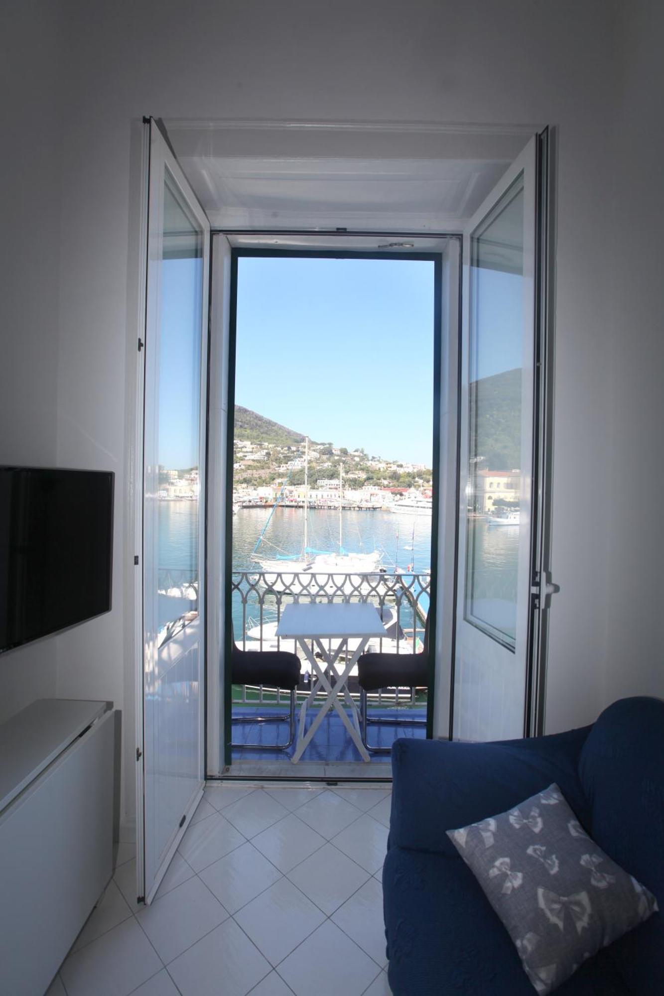 Riva Destra Home By Domusextra Ischia Kültér fotó
